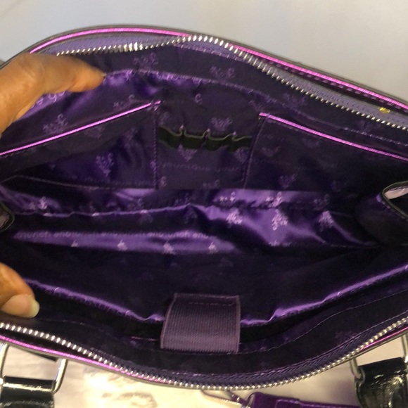 YOUNIQUE shiny purple metallic cosmetic make up representative tote bag. - Picture 7 of 11